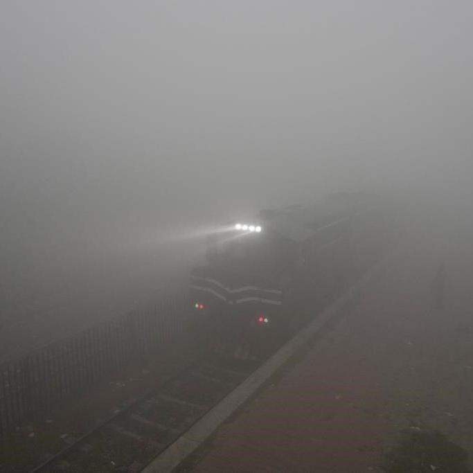 UN warns that toxic smog in Pakistan's Punjab province is endangering children